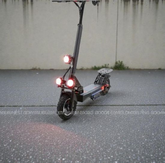 صورة سكوتر كهربائي 3 كشافات  48 فولت