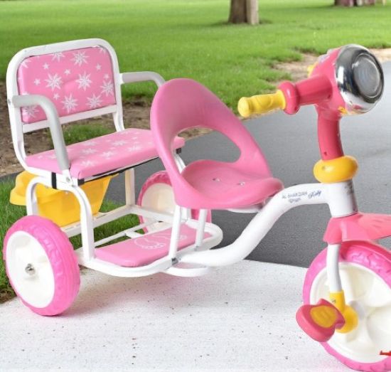 صورة دراجة اطفال بمقعدين وثلاث عجلات جملة