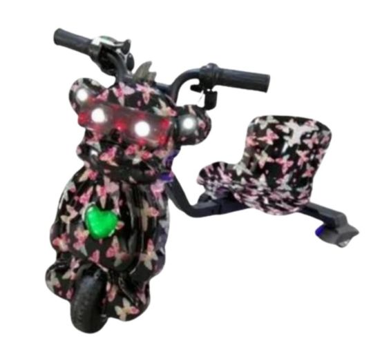 صورة سكوتر مانكي درفت صغير 36 فولت بطبعة فراشات بثلاث عجلات