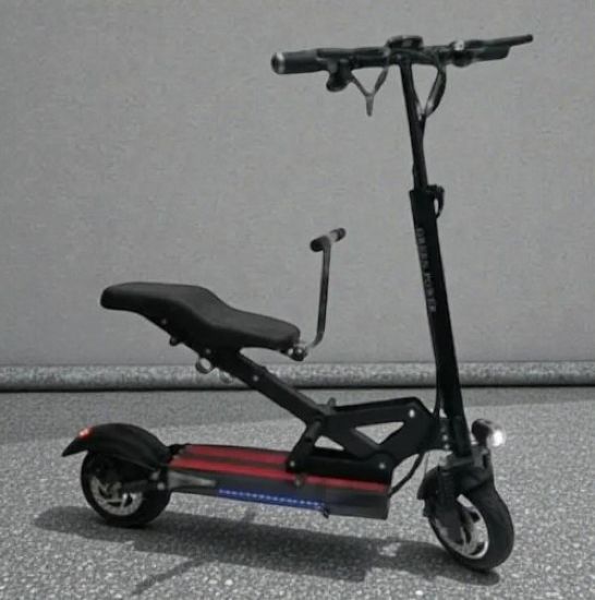 صورة سكوتر مع كرسي اطفال