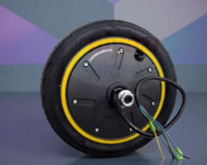 صورة دنمو اسكوتر مكس مقاس 10 انش مع الكفر