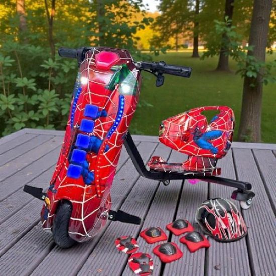 صورة سكوتر درفت كبير سبايدرمان 36 فولت بلدات طولية وبثلاث عجلات