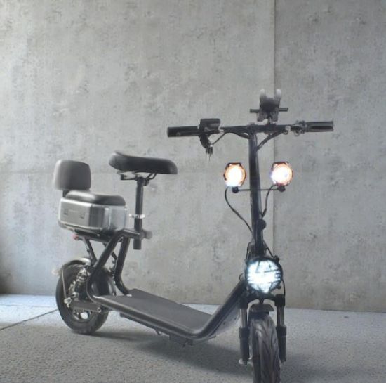 صورة سكوتر ابو سلة 3 كشافات حجم كبير