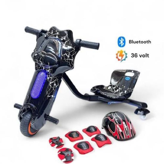 صورة سكوتر درفت صغير مميز بطبعات سوداء 36 فولت بثلاث عجلات