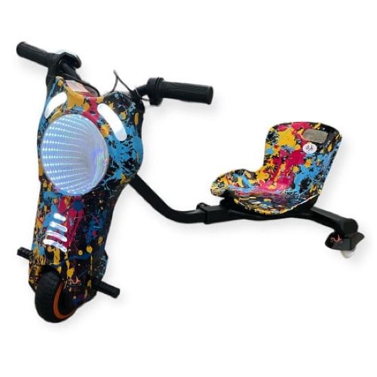 صورة سكوتر درفت صغير بطبعات ملونة جميلة 36 فولت بثلاث عجلات