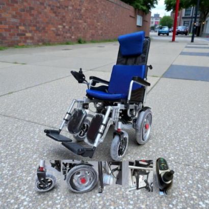 صورة كرسي كهربائي بأربع عجلات