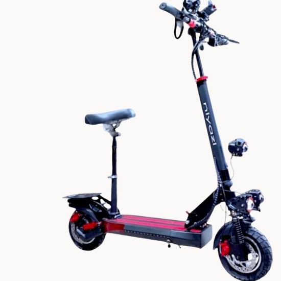 صورة سكوتر كهربائي رياضي بمقعد مريح وفرامل ديسك مزدوجة