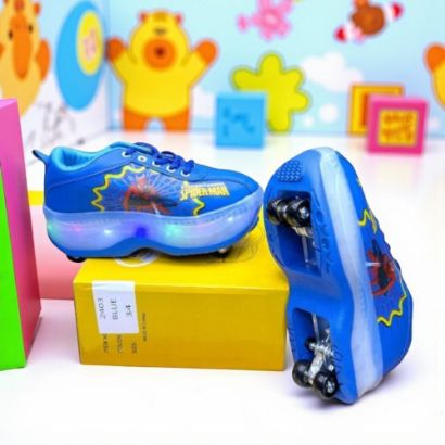 صورة سكيت بعجلات وإضاءة LED للأطفال