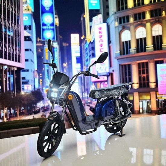 صورة دباب سكوتر كهربائي بتصميم كلاسيكي عصري 60 فولت