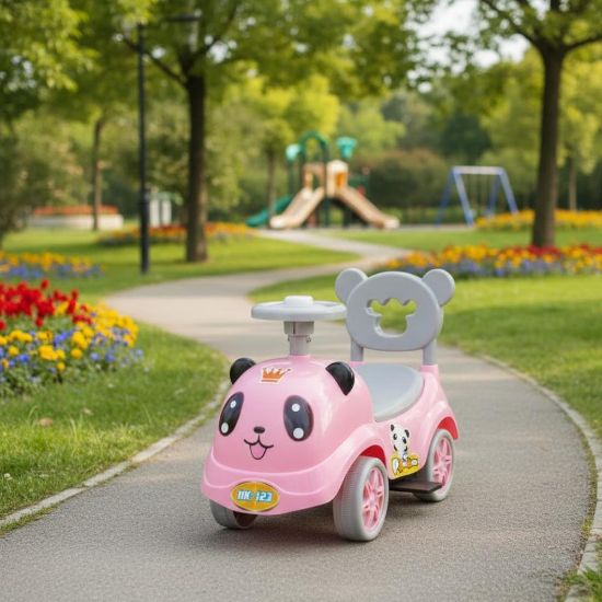صورة سيارة دفع للأطفال بتصميم لطيف