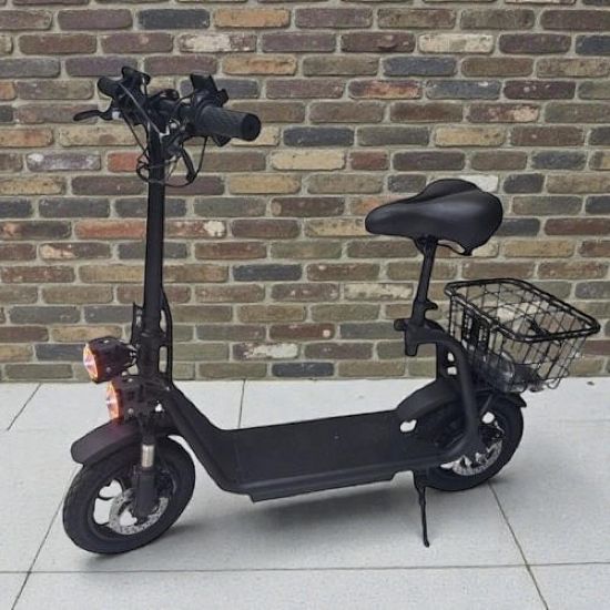 صورة سكوتر أبو سلة الكهربائي القوي