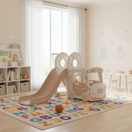 صورة ملعب أطفال منزلي بشكل باص