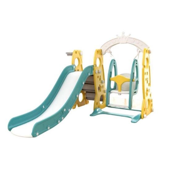 صورة ملعب أطفال منزلي مع زحليقة ومرجيحة