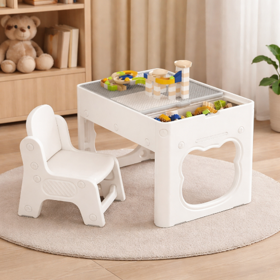 صورة طاولة ألعاب أطفال مع كرسي