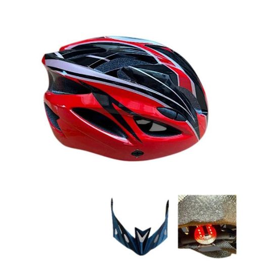 صورة خوذة رياضية أنيقة تجمع بين الأمان والشكل الجذاب