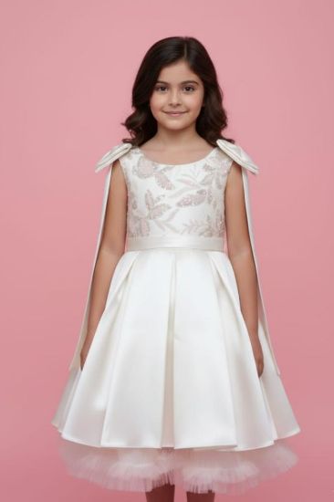 صورة فستان سهرة لمسات الموضة العصريه السكري