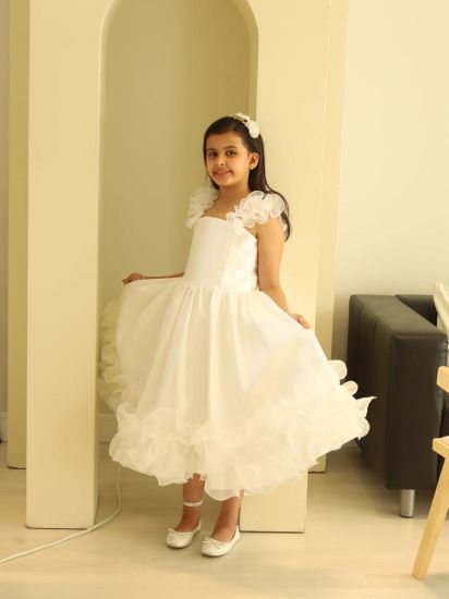 صورة فستان سهره كلاسيكي راقي لحمي