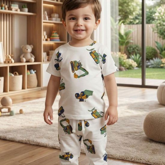 صورة طقم "المكتشف الصغير" للأولاد - قطعتين بنقشة آلات البناء