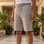 صورة تيشيرت GAP اسود مقلم